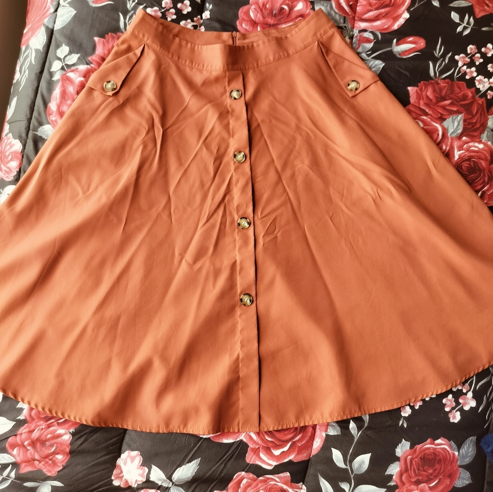 Skirt color Orange